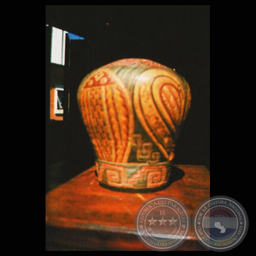 VASO, 1930 - Cerámica de JULIÁN DE LA HERRERÍA)